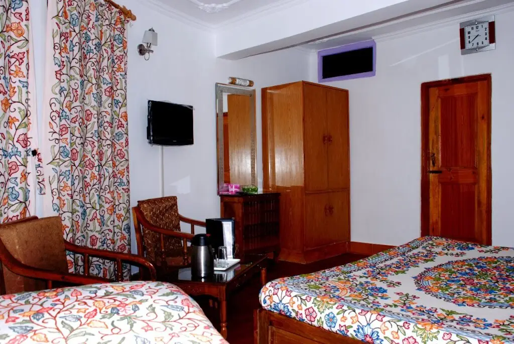 Шринагар: Hotel Centre Point