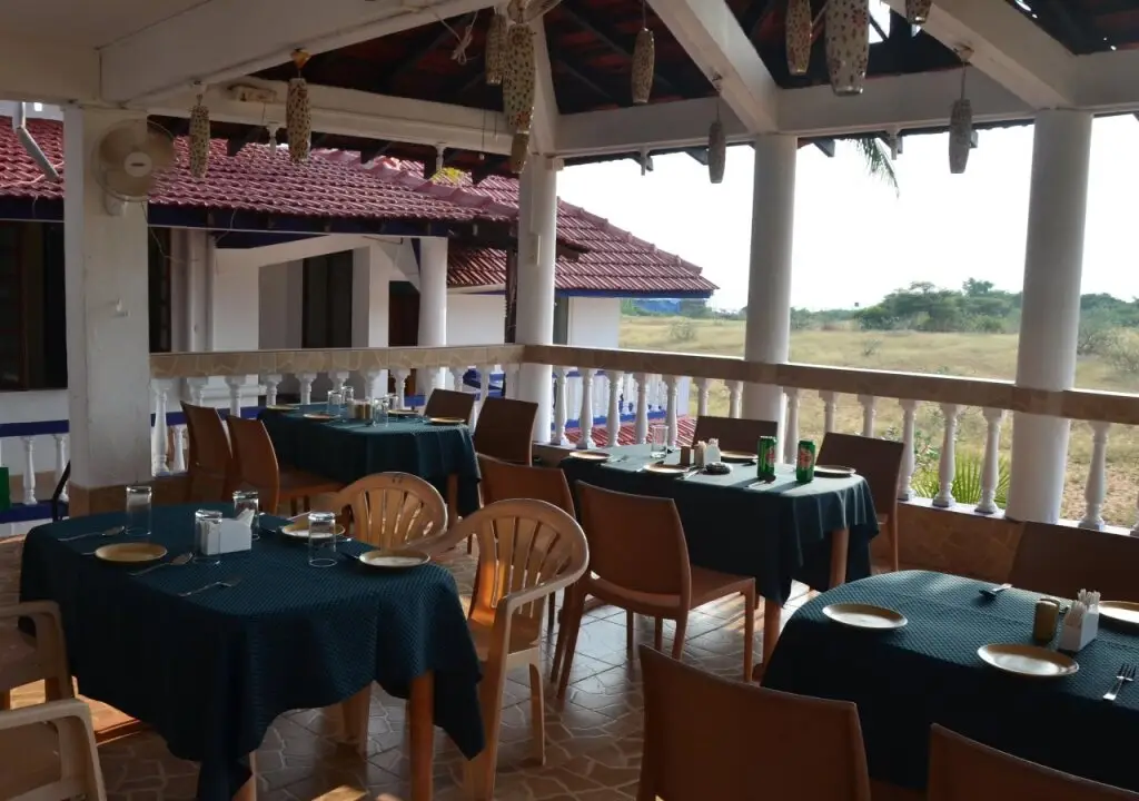 Кандолим: Nisu Beach Hotel Villa