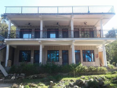 Mohinder & Mohindra Home Stay — фото 1