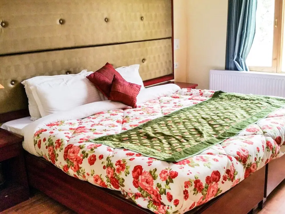 Лех: TIH Hotel City Palace