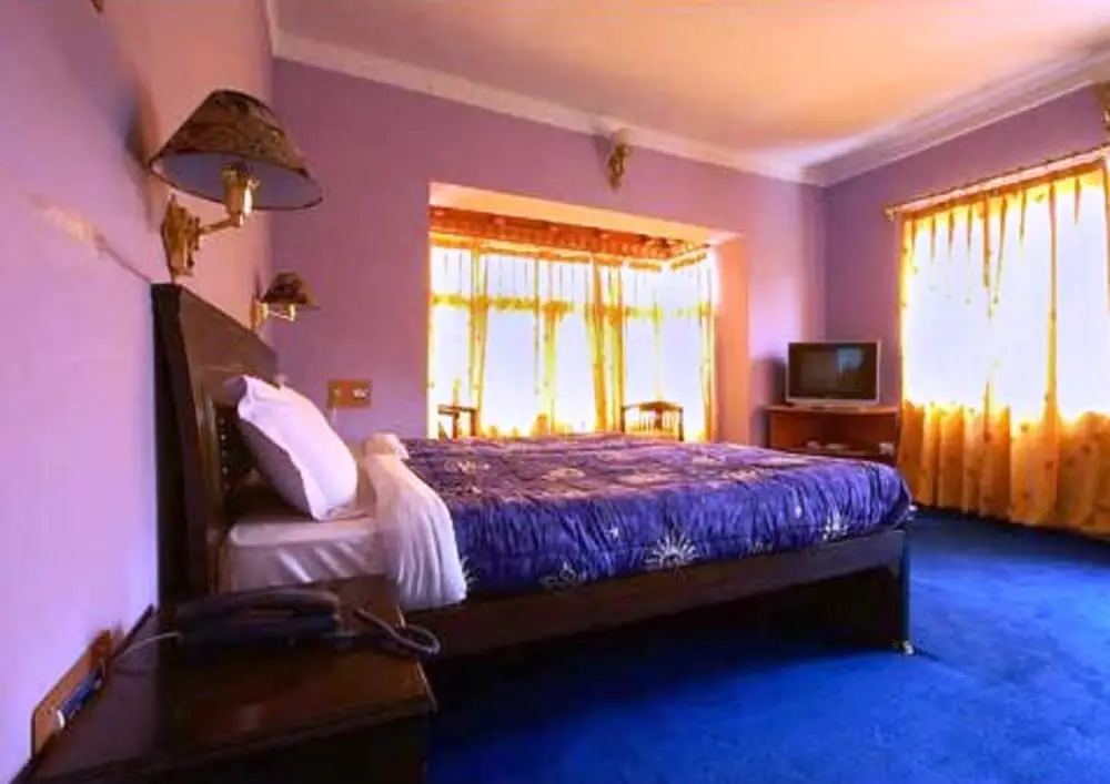 Лех: TIH Hotel City Palace
