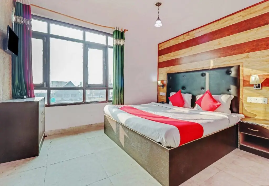 Шринагар: Triden Kashmir Resort By OYO Rooms