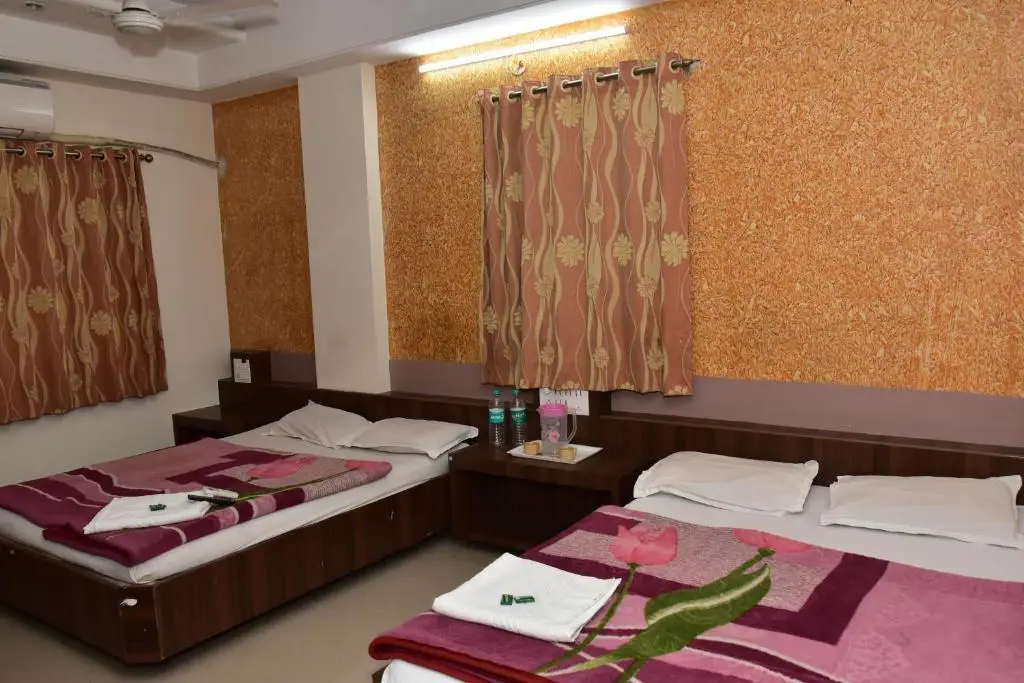 Ширди: Hotel sai dhyan