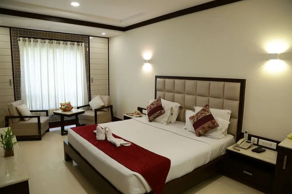 Агра: Hotel Trisha Bhoomi Residency