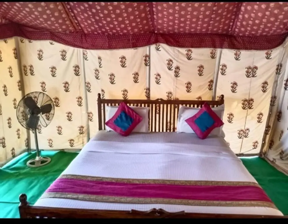 Государственный заповедник Desert National Park: Samrat Resort