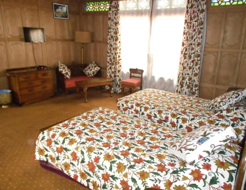 Шринагар: Princess Alexandra Group of Houseboats