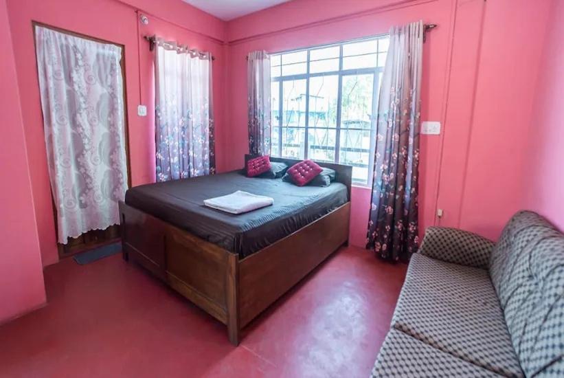 Шиллонг: Pink Guest House