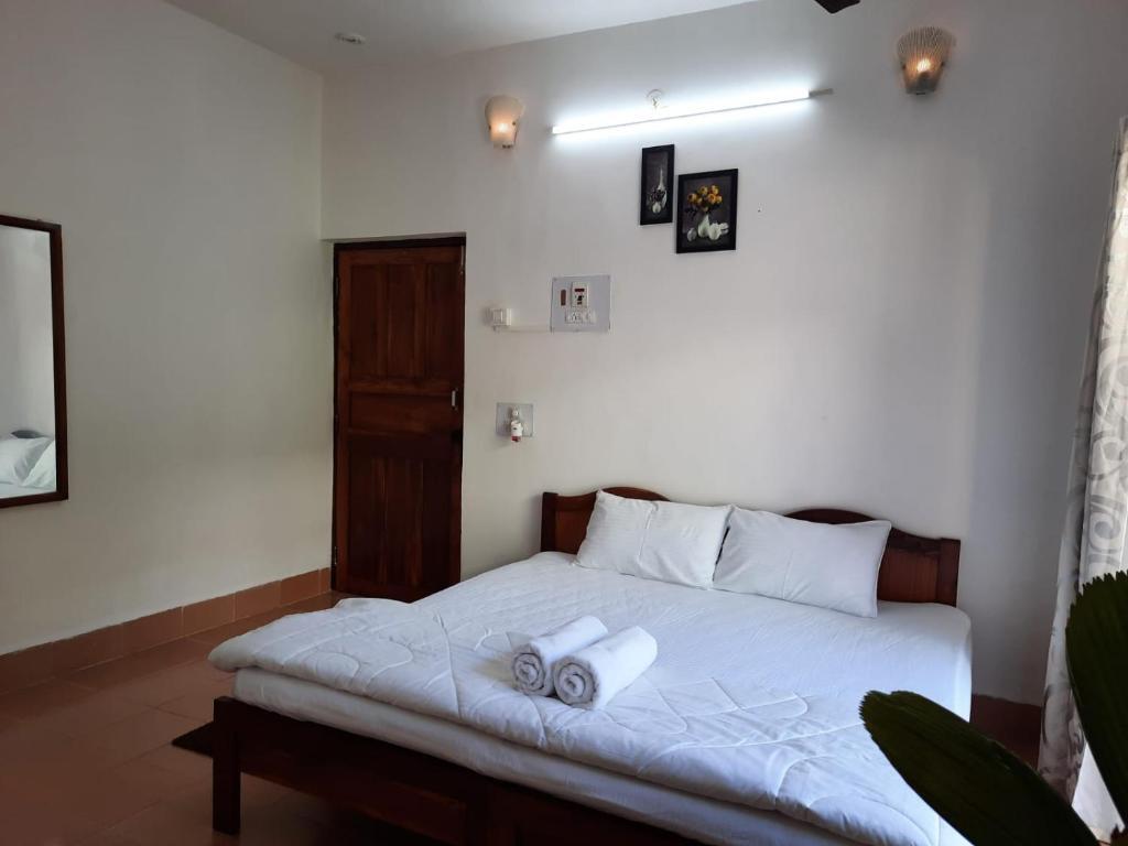 Верем: Royale Resort Suits, Calangute