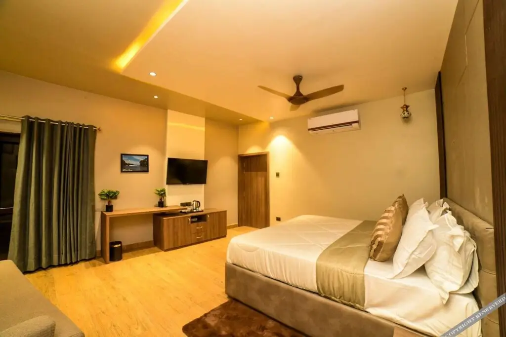 Пушкар: Out House Pushkar