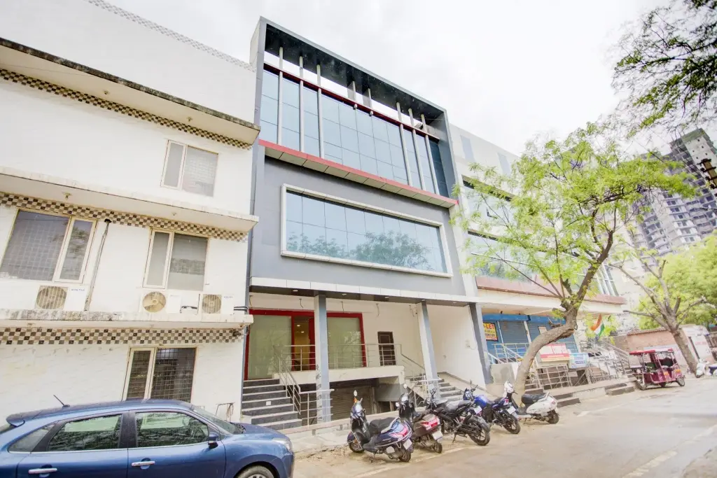 OYO 79846 Townhouse 292 Atal chowk Indirapuram Ghaziabad — фото 1