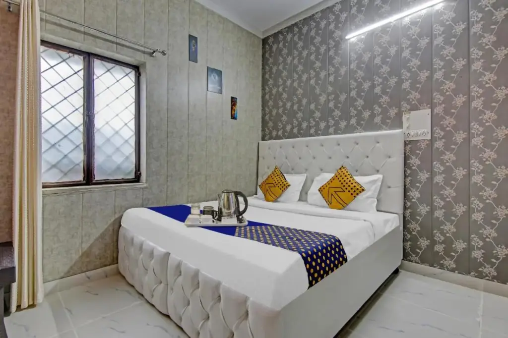 Дехрадун: SPOT ON 70204 Hotel Greenview Homestay