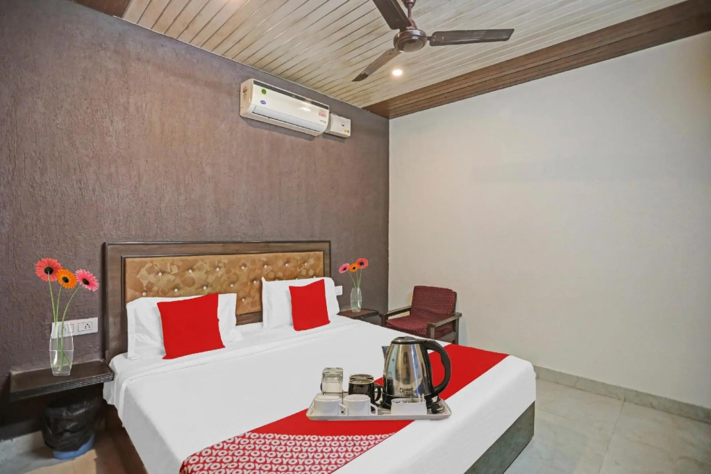 Нью-Дели: OYO 88209 Hotel Signature View