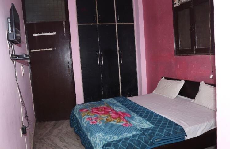 Газиабад: Oyo 701472 Rp Residency