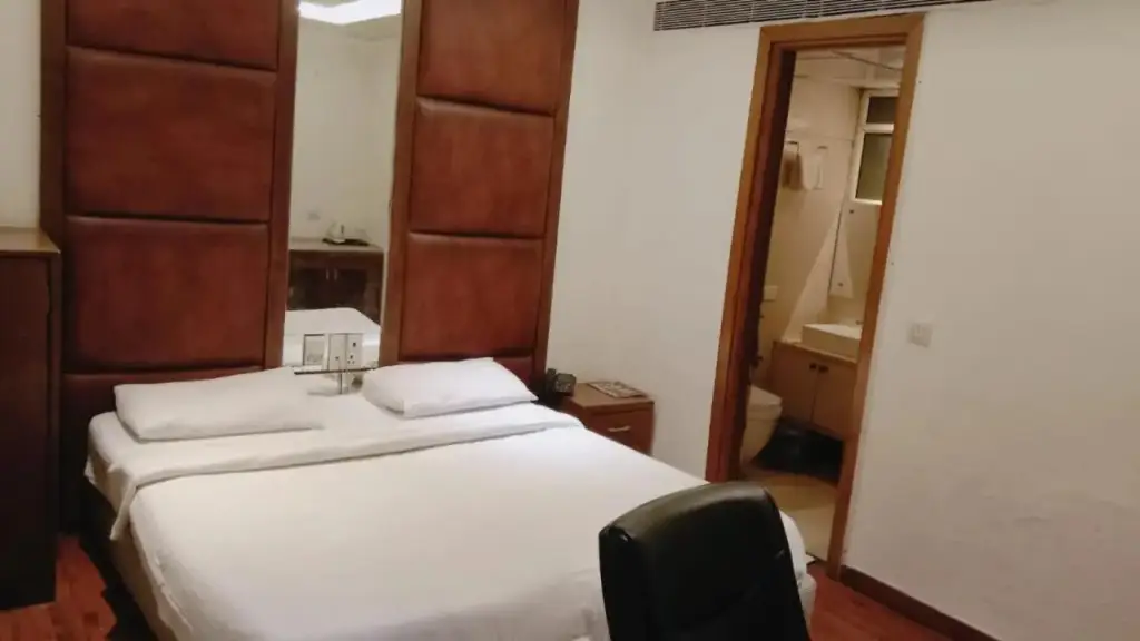 Нью-Дели: Hotel Gagan Inn - Backside Punjab National Bank - West Patel Nagar, Metro Pillar No 222