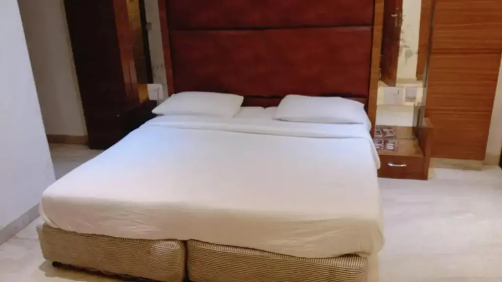 Нью-Дели: Hotel Gagan Inn - Backside Punjab National Bank - West Patel Nagar, Metro Pillar No 222