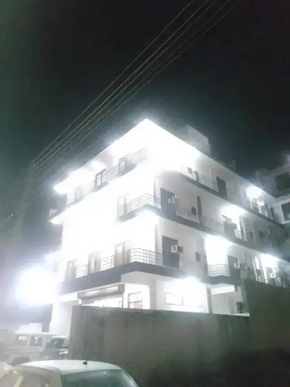 Лакхнау: OYO 70089 Ram Krishna Palace