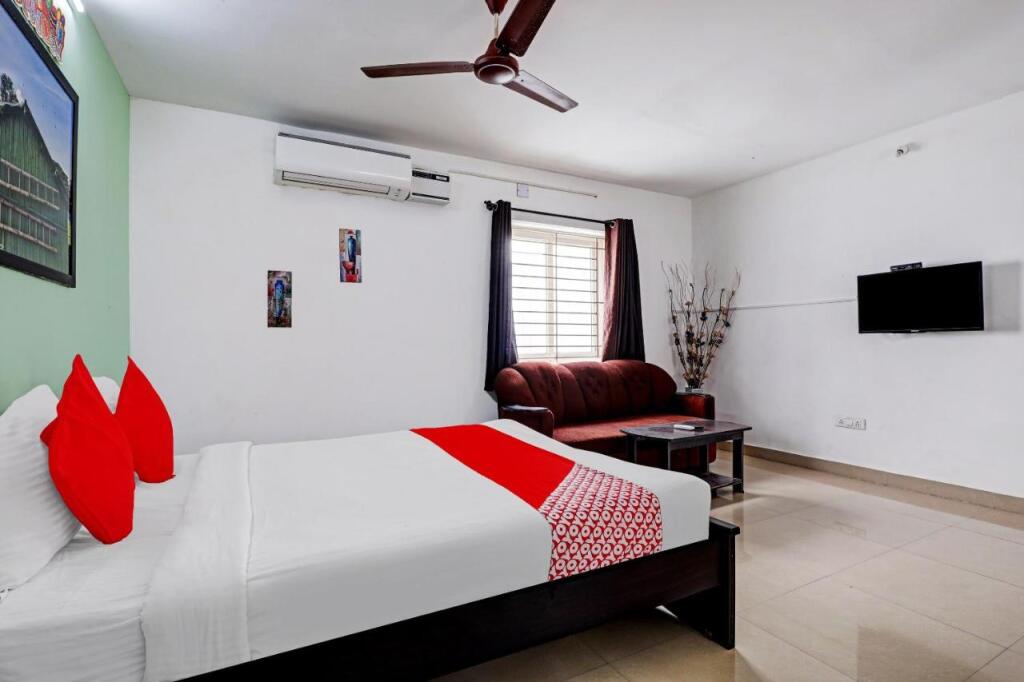Ковелонг: OYO flagship 84966 The Max Well Resort