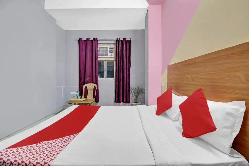 Нью-Дели: OYO Flagship 70370 Silver Inn