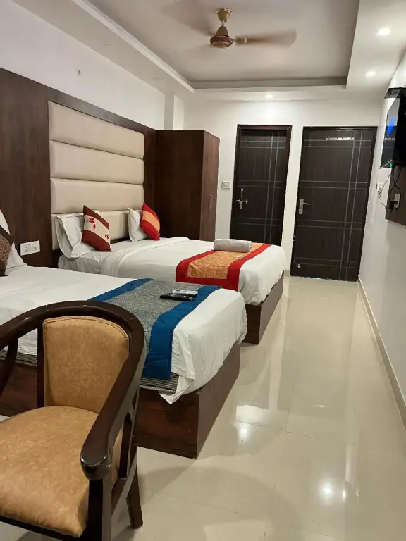 Нью-Дели: Oyo 93414 Hotel Tej in