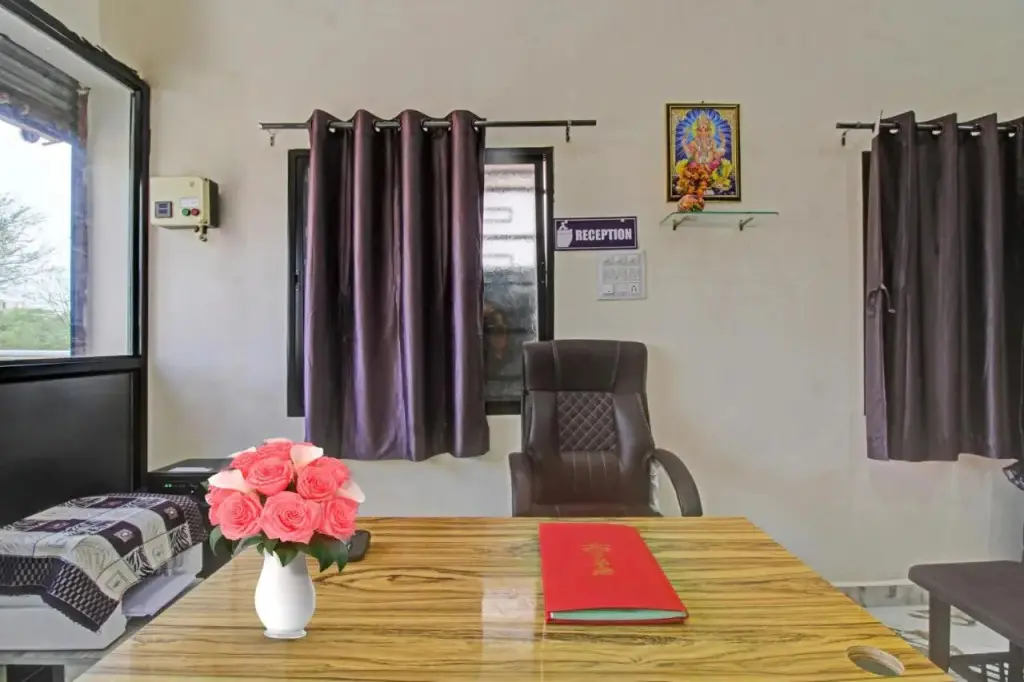 Нагпур: OYO 90210 J D Guest House