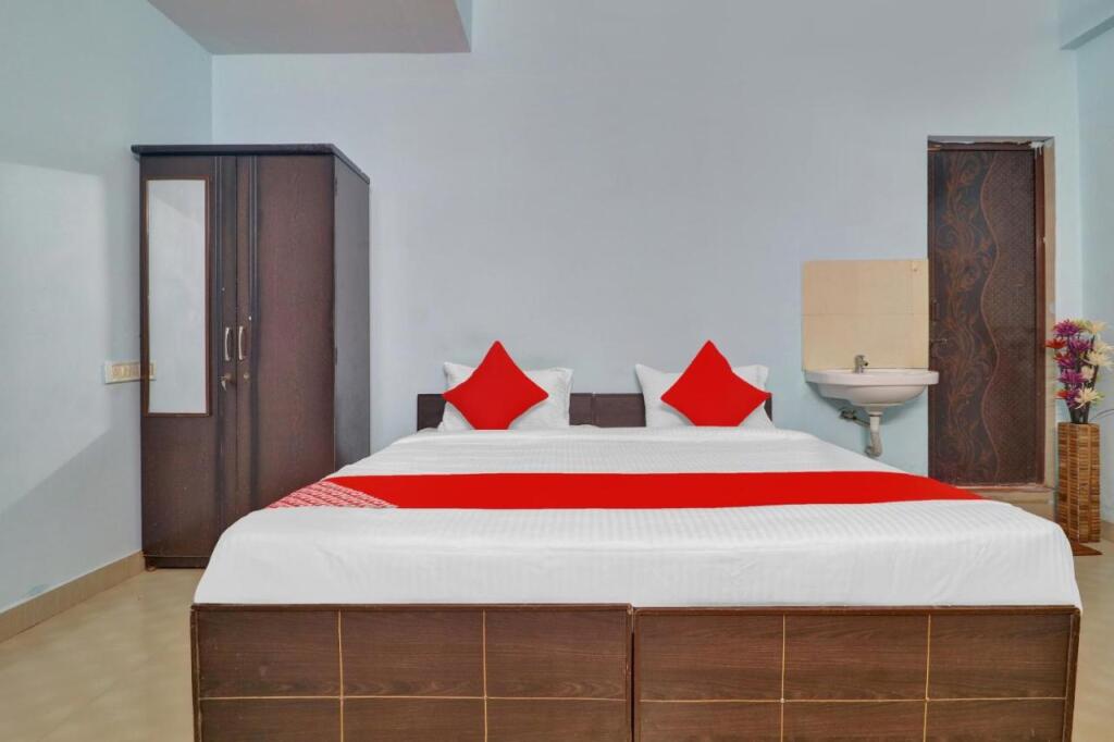 Хидерабад: iROOMZ Grand Aarvi Suites