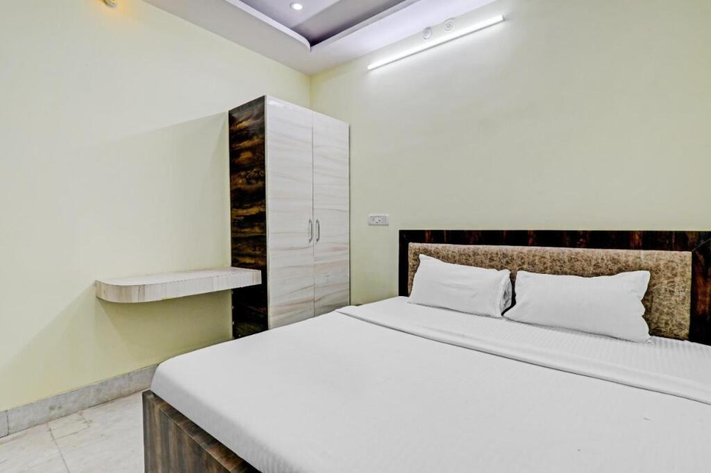 Лакхнау: OYO 83366  Hotel SNA Grand