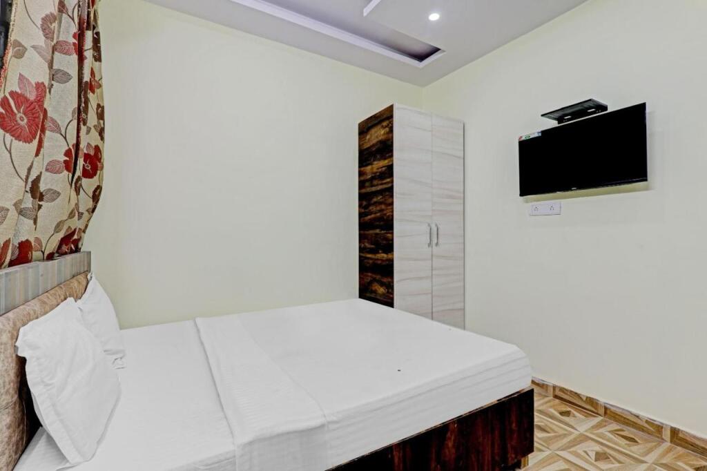 Лакхнау: OYO 83366  Hotel SNA Grand
