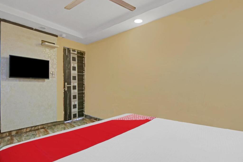 Нью-Дели: Oyo Flagship 80456 Arjun Palace