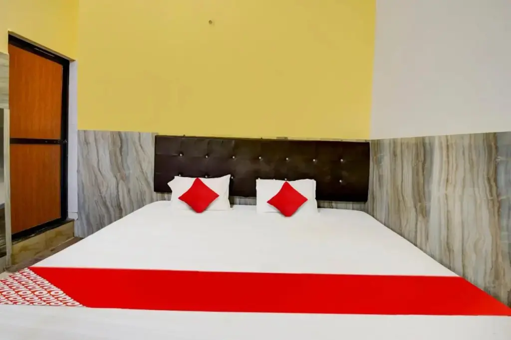 Бага: Oyo Flagship 70298 Hotel Sai Vedant
