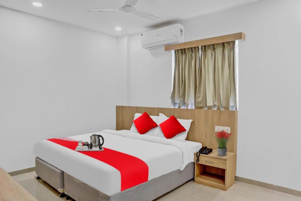 Варангал: OYO Flagship 87781 Hotel Bluemoon