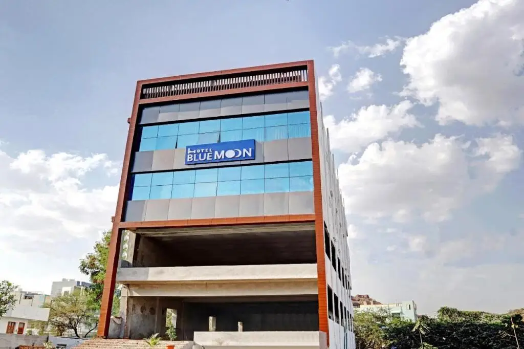 OYO Flagship 87781 Hotel Bluemoon — фото 1