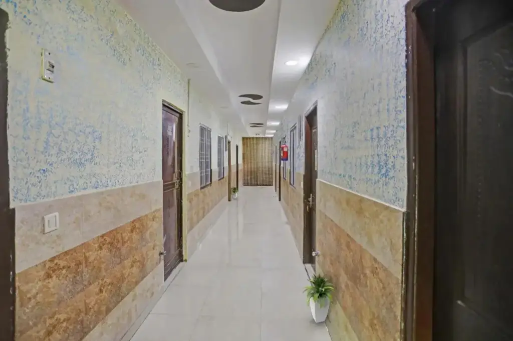 Нью-Дели: OYO Flagship 80533 Kashvi Palace