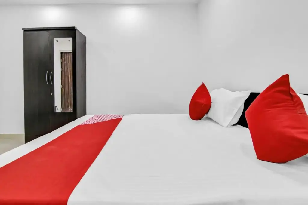 Нью-Дели: OYO Flagship 70295 Hotel Secret Mirage