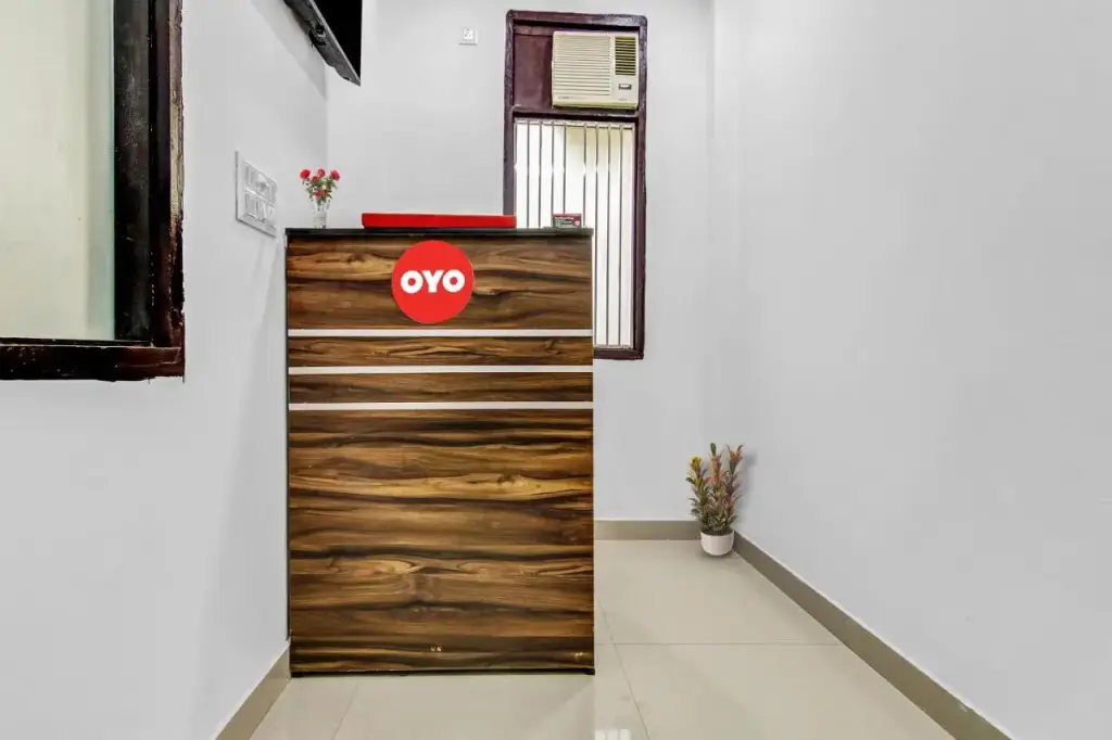 Нью-Дели: OYO Flagship 70295 Hotel Secret Mirage