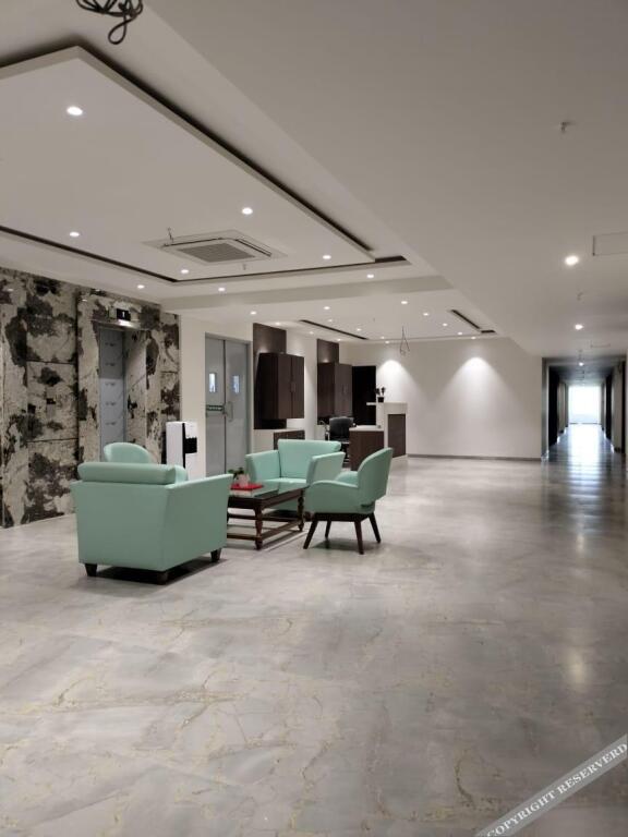 Пуна: Marigold Suites Wagholi