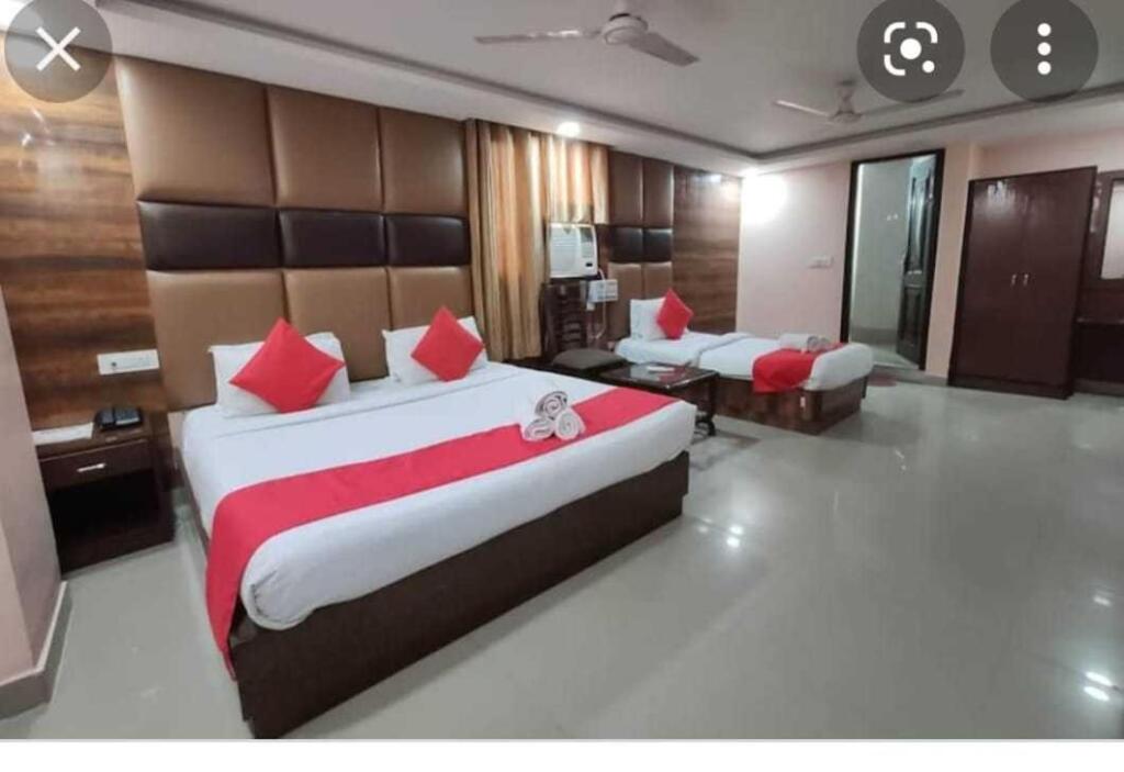 Нью-Дели: Oyo 91117 Hotel L M Suite