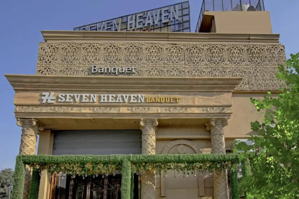 Нью-Дели: OYO Heaven Seven Near Satyam Inox Patel Nagar