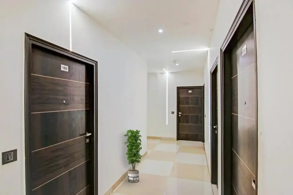 Нью-Дели: Collection O 70258 Hotel Wall Street