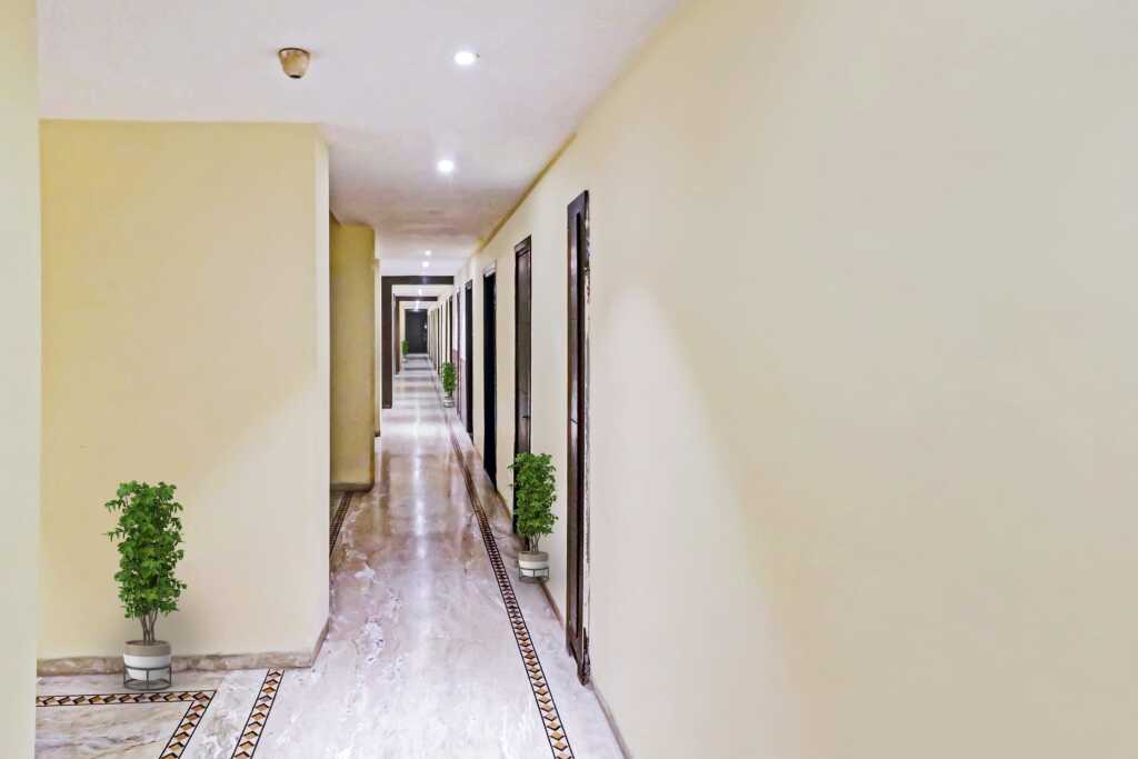 Нью-Дели: OYO 90654 Hotel Grand Luxury
