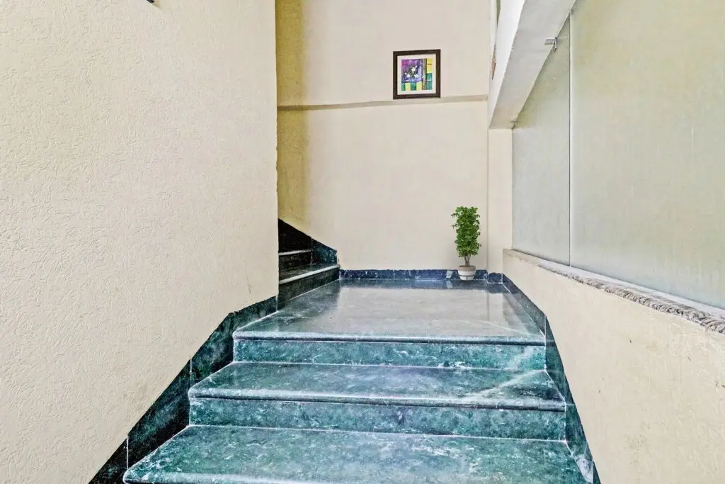 Нью-Дели: OYO 90654 Hotel Grand Luxury