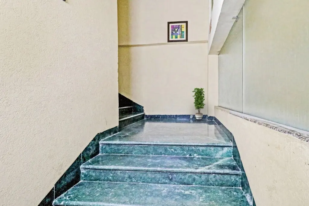 Нью-Дели: OYO 90654 Hotel Grand Luxury