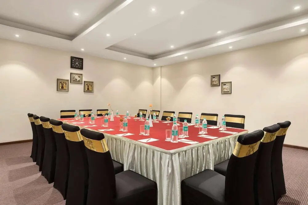 Ревари: Ramada Neemrana Jaipur Hwy