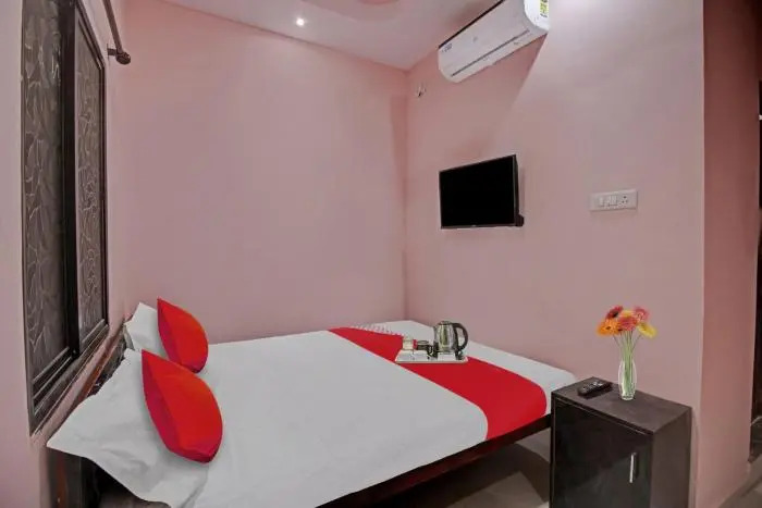 Нагпур: Flagship 90881 R K Guest House