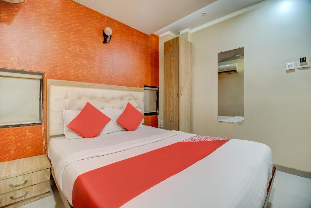 Мумбаи: Oyo 67027 Grace Inn