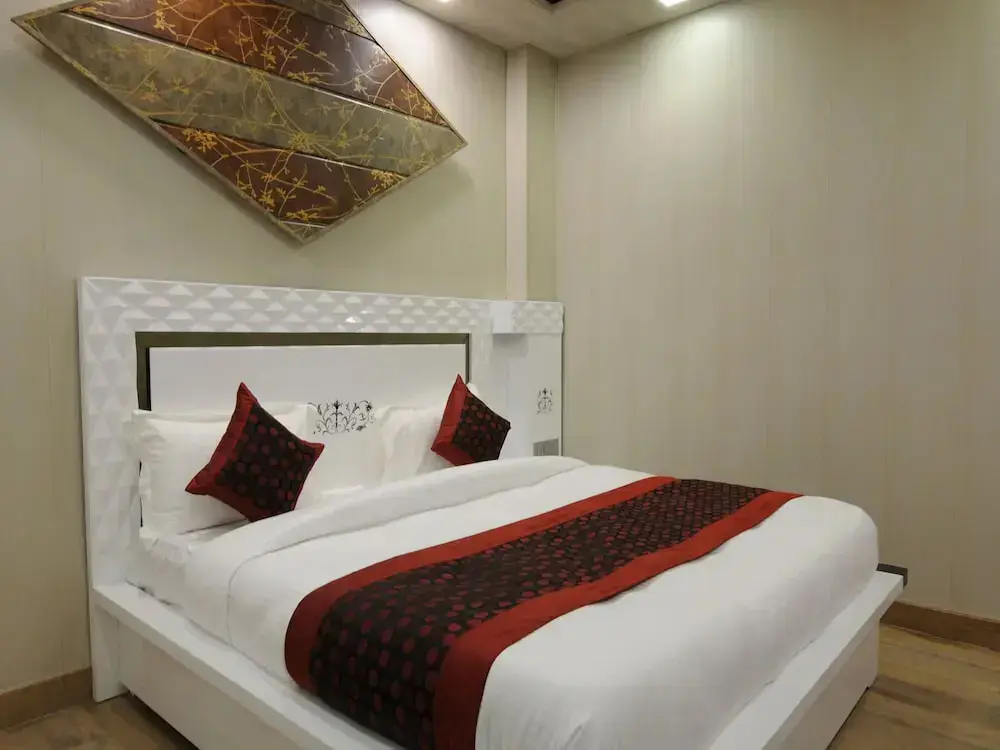 Нью-Дели: Capital O 12148 Flyover INN
