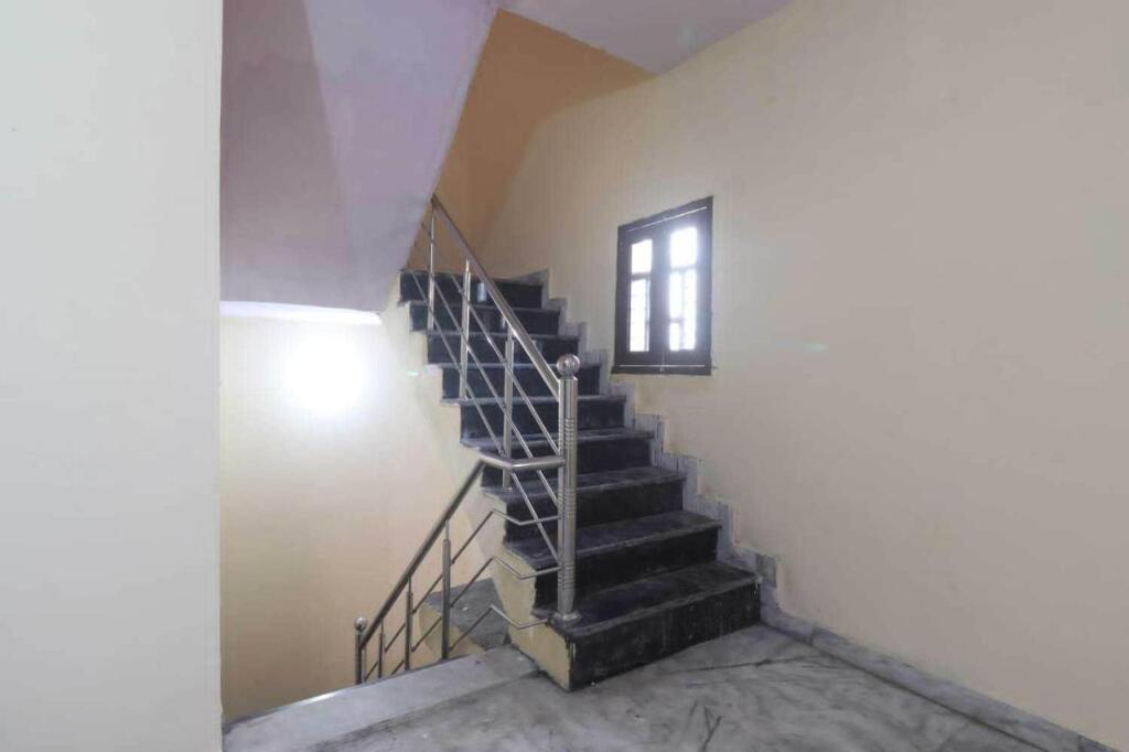 Алипур: OYO 90962 Foji Guest House