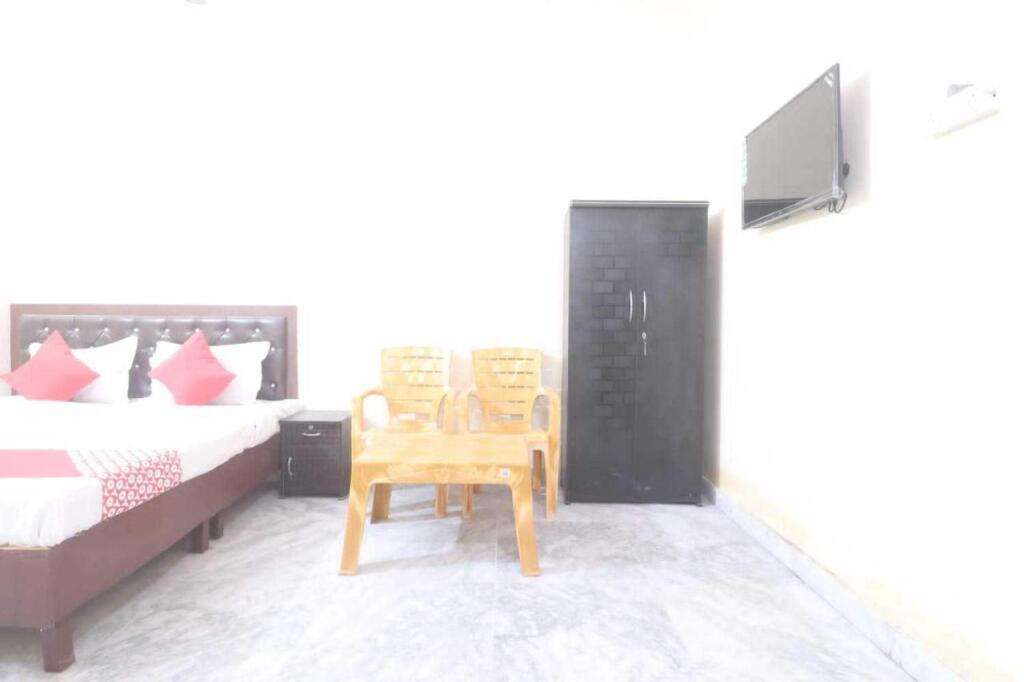Алипур: OYO 90962 Foji Guest House