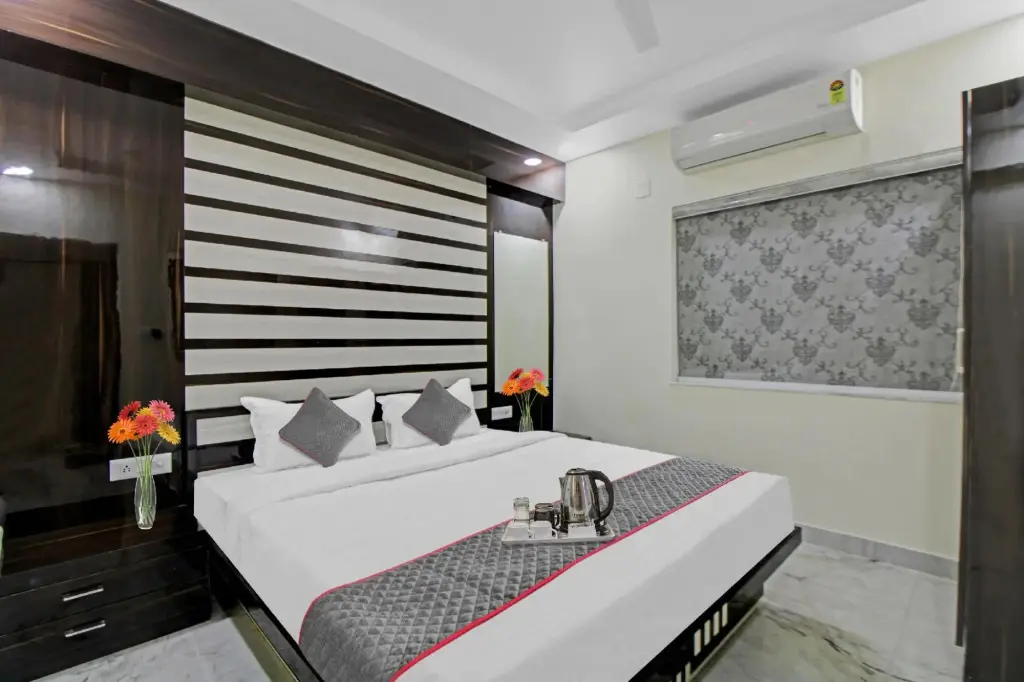 Колката: OYO Townhouse 1128 Hotel Royal Palm Inn