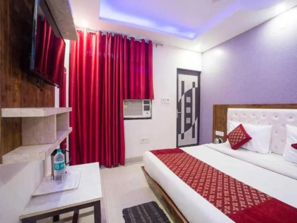 Нью-Дели: OYO 89730 Royal Inn