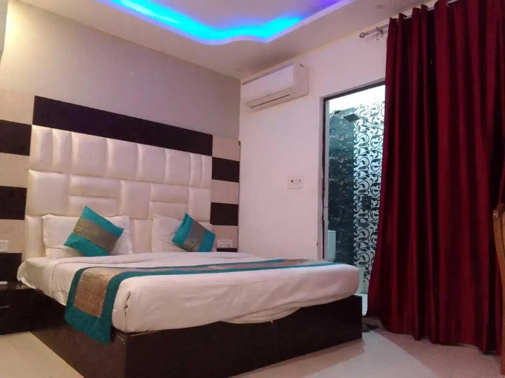 Нью-Дели: OYO 89730 Royal Inn